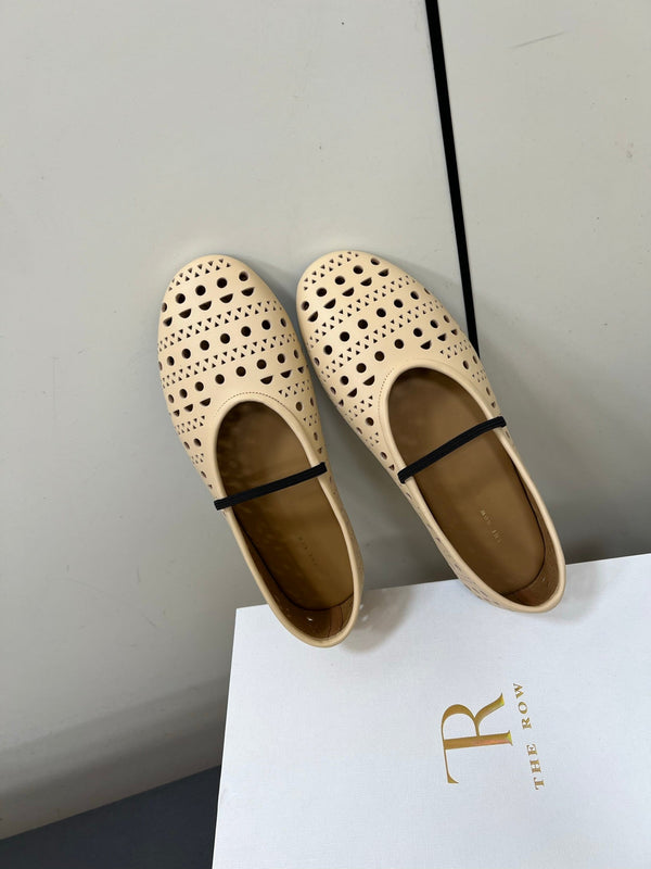 The Row Garden Mary Janes Flats Beige Calfskin 340032