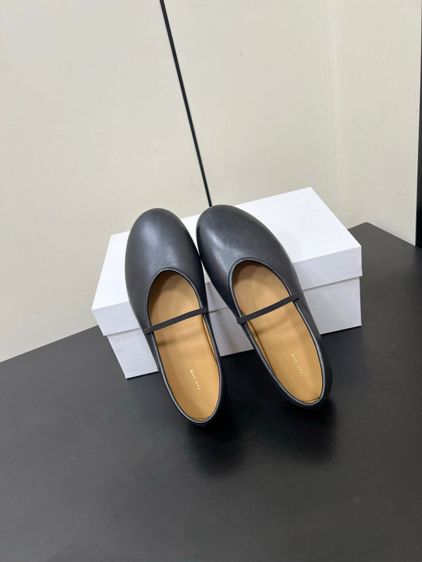 The Row Elastic Ballet Slipper In Black Calfskin 340036