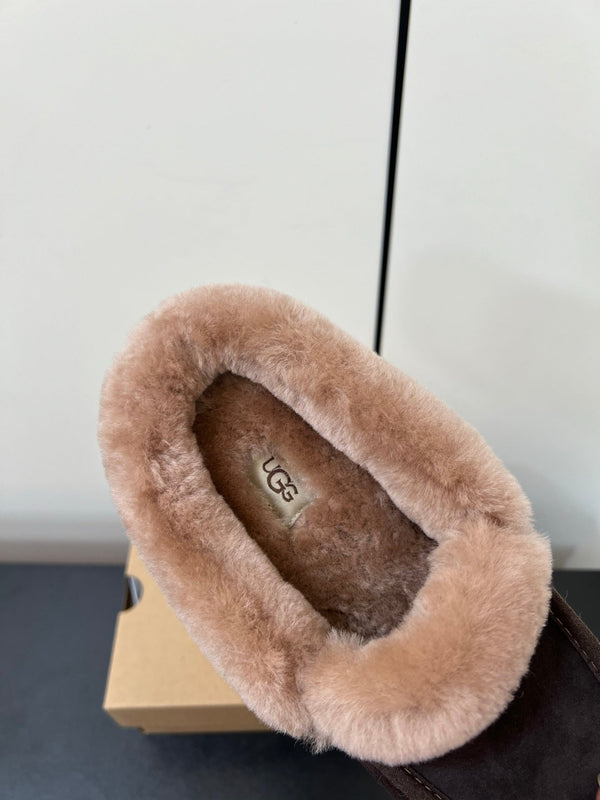 UGG Oil Jiji Slip-On Loafers Dark Burgundy Fur Suede 519524