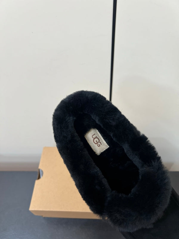 UGG Oil Jiji Slip-On Loafers Black Fur Suede 519525