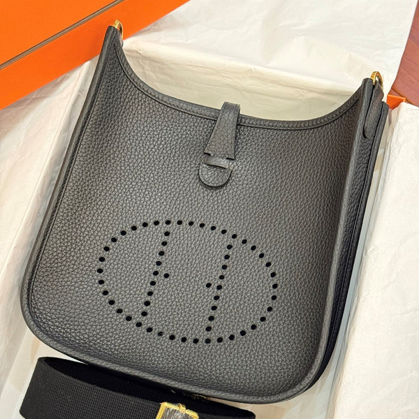 HM Evelyne 23cm Black Togo Leather 281207