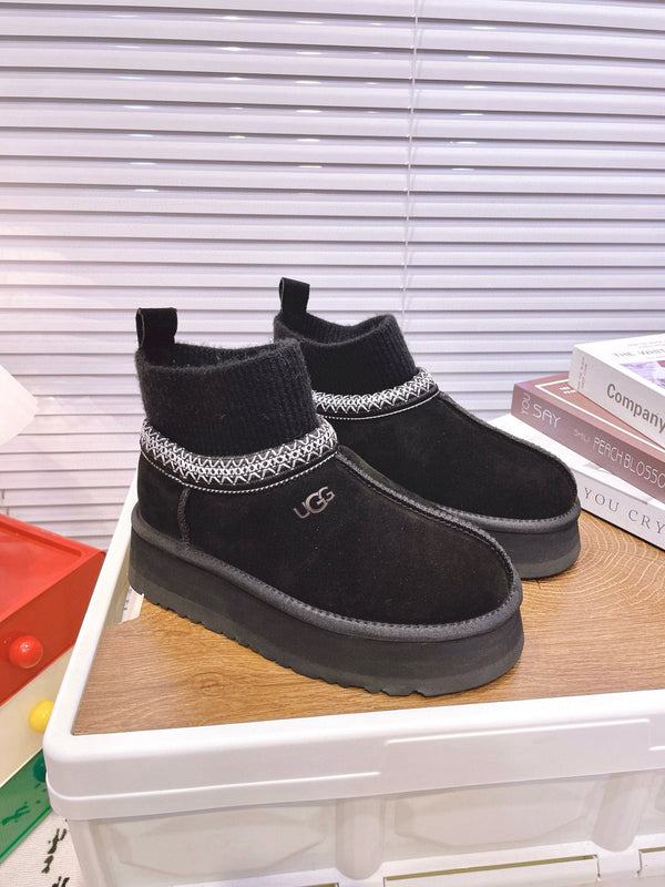 UGG Tazz Platform Boots Black Frabic Suede 512865