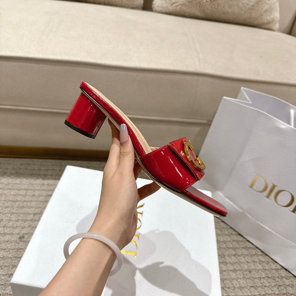 CD 25 C'EST DIO red patent leather 396129