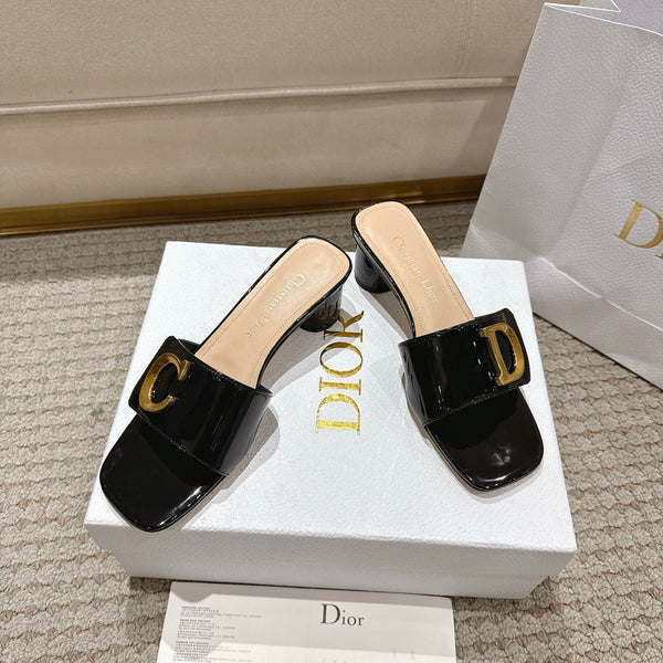 CD 25 C'EST DIO black patent leather 396130