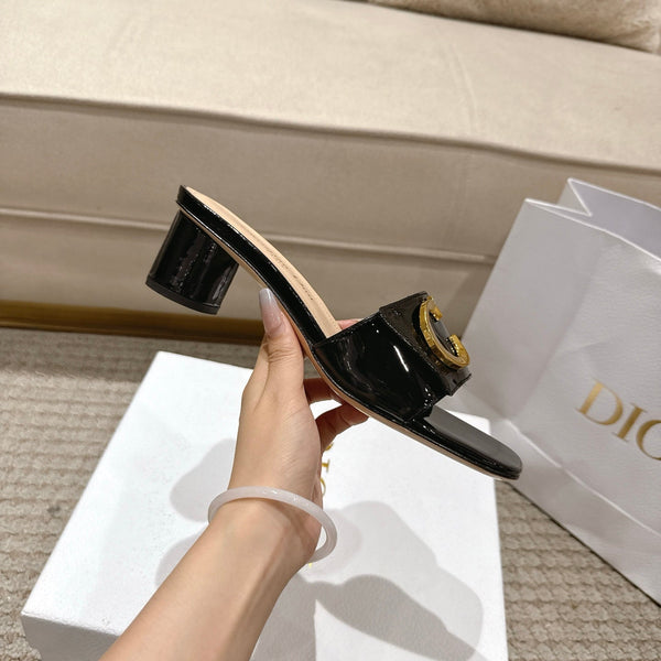 CD 25 C'EST DIO black patent leather 396130