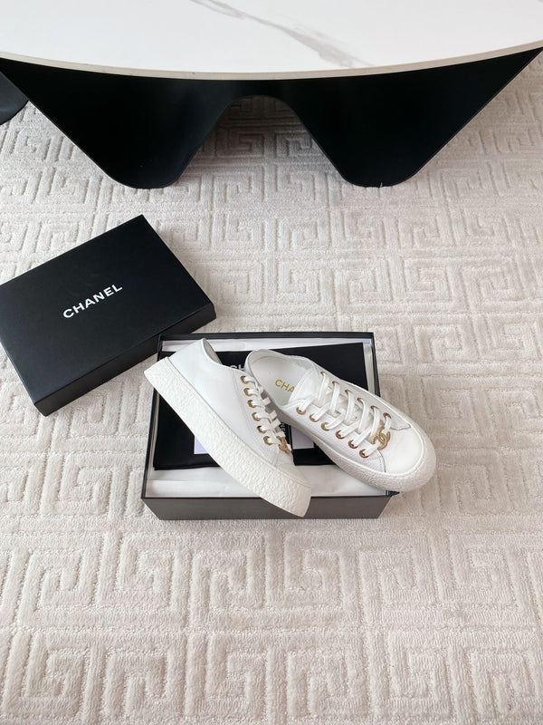 CC Low Sneaker 35mm Pelle bovina bianca rugosa