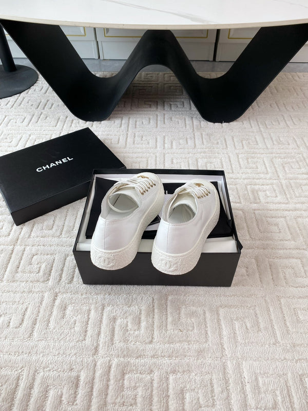 CC Low Sneaker 35mm Pelle bovina bianca rugosa