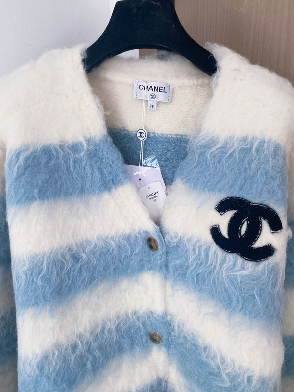 Chanel 2025 Cardigan Mélange bleu et blanc Laine 99270