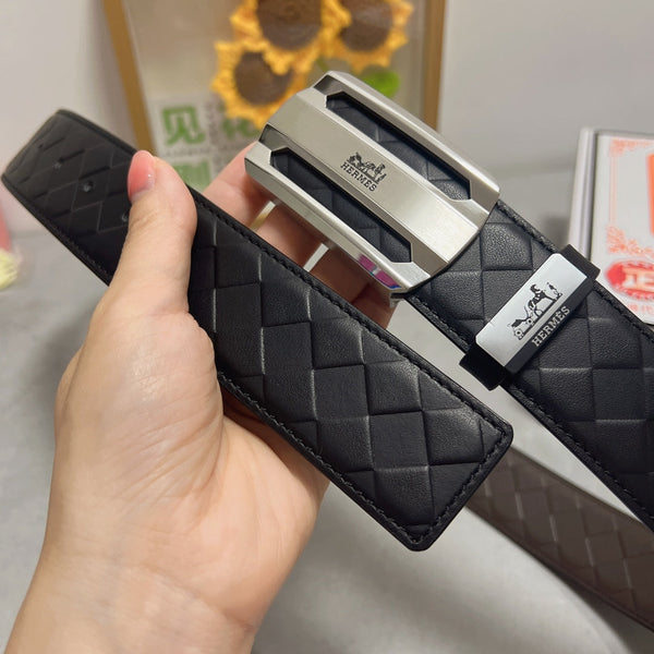 Ceinture HM 38 mm en cuir de veau noir, boucle argentée 619595