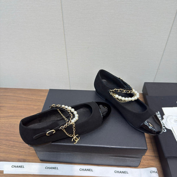 Chanel 25 Mary Jane Ankle Chain Ballet Flat black Suede Cowhide 465597