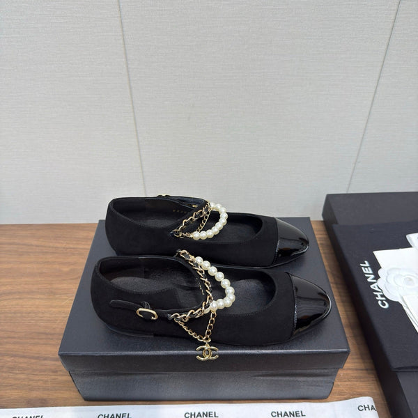 Chanel 25 Mary Jane Ankle Chain Ballet Flat black Suede Cowhide 465597