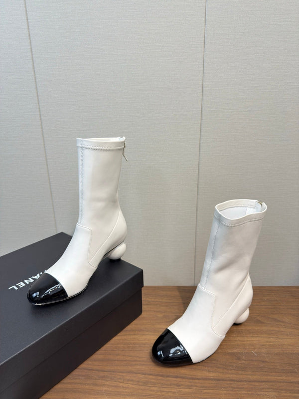CC 25B Double C Giant Pearl Ankle Boots 50mm White Sheepskin 465703