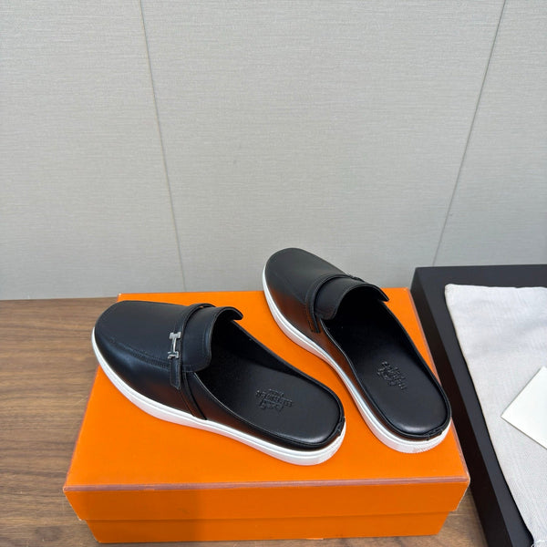 HM 25s Like Mule Black Lambskin Rubber 465666
