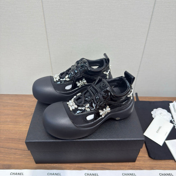 CC 26s Casual Shoes Black Canvas 766798