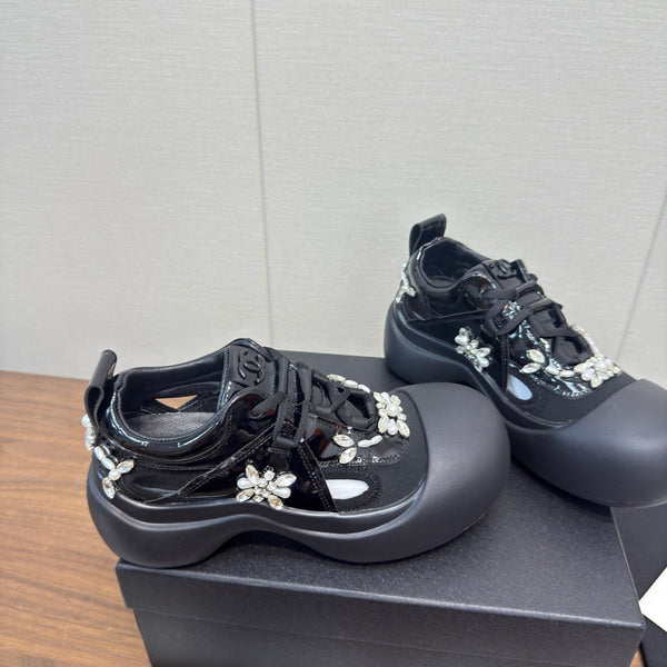 CC 26s Casual Shoes Black Canvas 766798