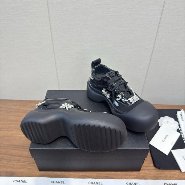 CC 26s Casual Shoes Black Canvas 766798