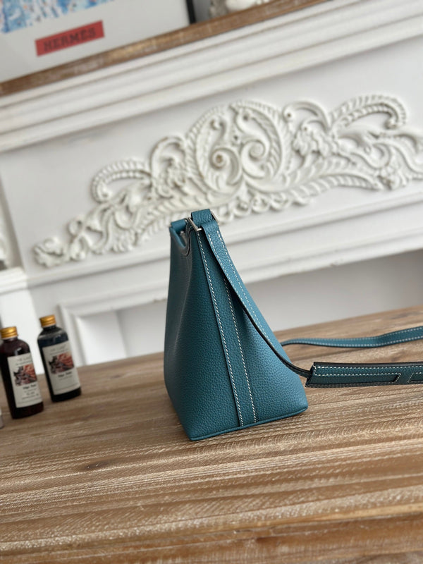 HM Berlingot Shoulder Bag Teal Blue Epsom Leather 270323