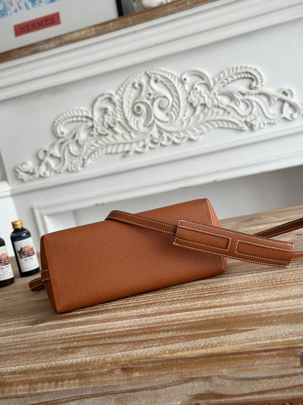 HM Berlingot Shoulder Bag Brown Epsom Leather 270327