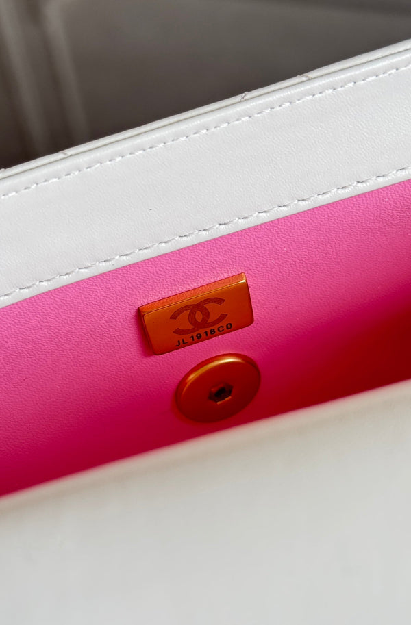 Mini Flap 22cm Pelle di agnello bianca Hardware dorato