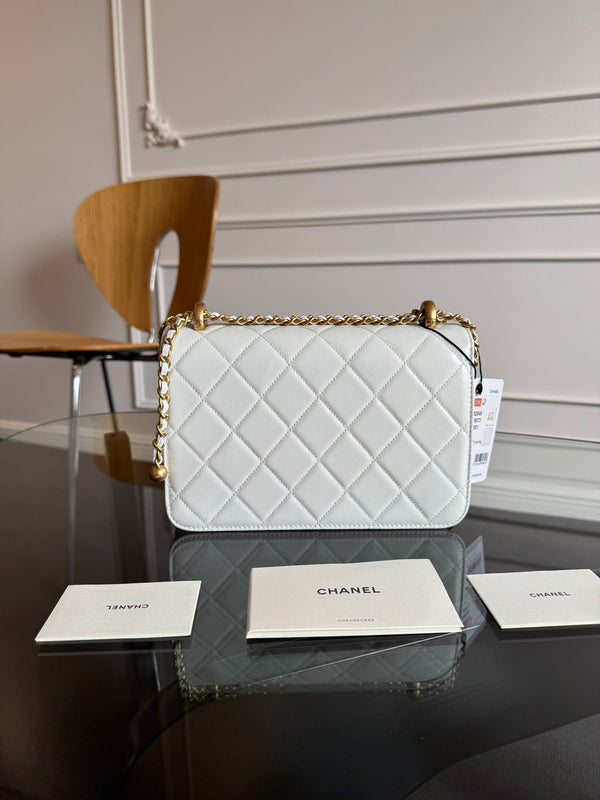 Mini Flap 22cm Pelle di agnello bianca Hardware dorato