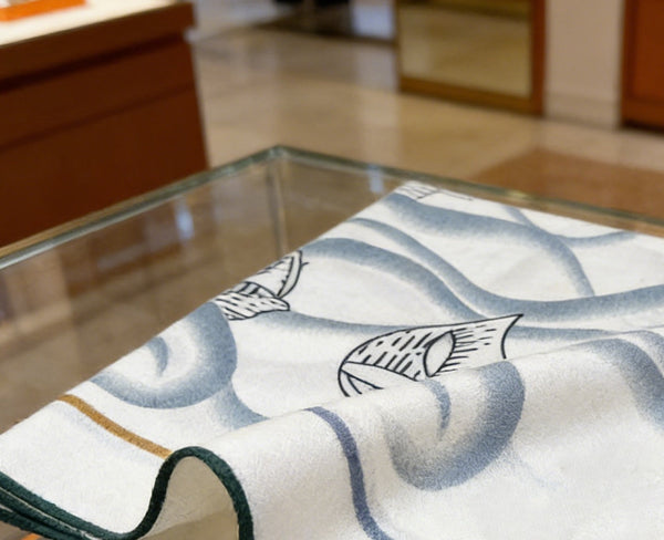 HM L'Appel du Large Scarf 140x140cm Cream Blue Silk Cashmere 269490