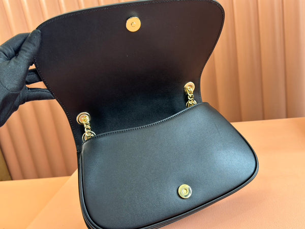 Gucci Blondie Small Shoulder Bag 26 Black Calfskin 272179