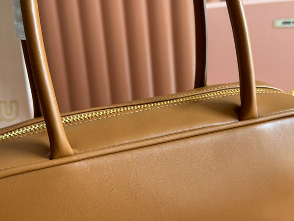 Miu Beau Top-Handle Bag 29 Brown Leather 239692