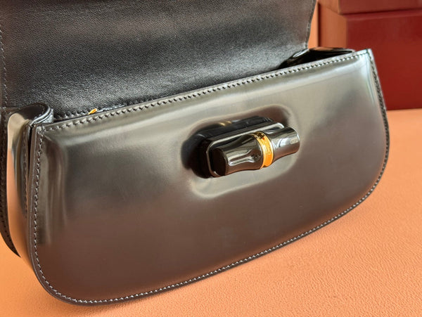 Borsa Gucci Bamboo Diva in pelle nera 255196
