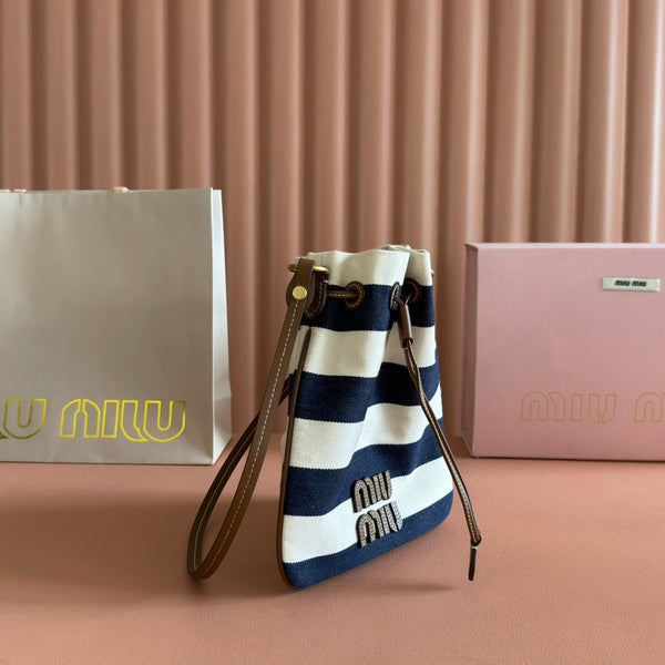 Sac seau rayé Miu Lucky en toile noire et crème