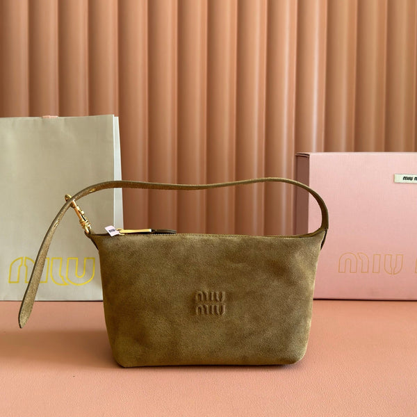 Miu 5NE841 Pouch Camel Suede 280987