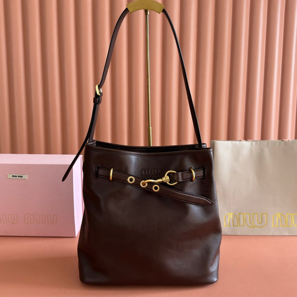 Miu 5BE101 Pouch Coffee Cowhide 285392