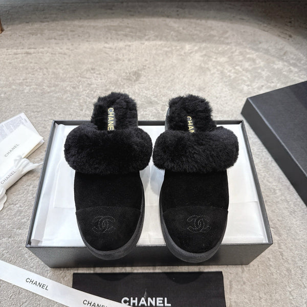 CC 25K Snow Mule 30mm Black Wool Suede 527622