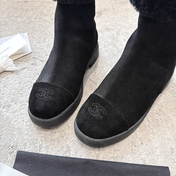 CC 25K Snow Boots 30mm Black Wool Suede 527624