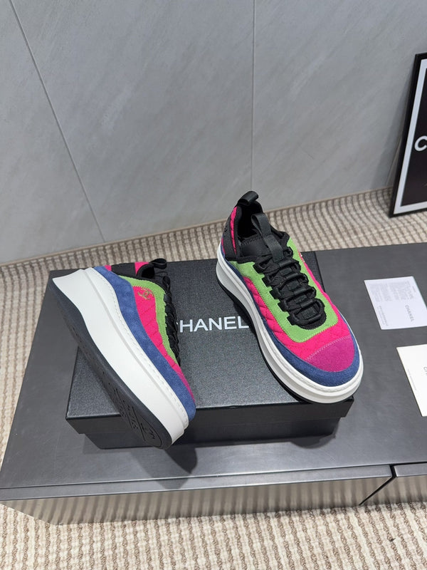 Chanel 25 Sneaker Multicolor Suede 540302