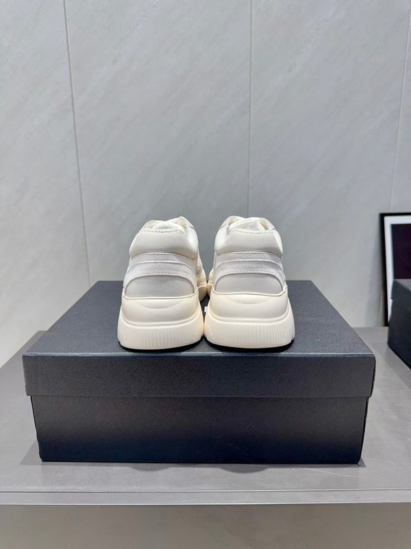 Chanel 25 Sneaker Ivory Suede Cowhide 540328