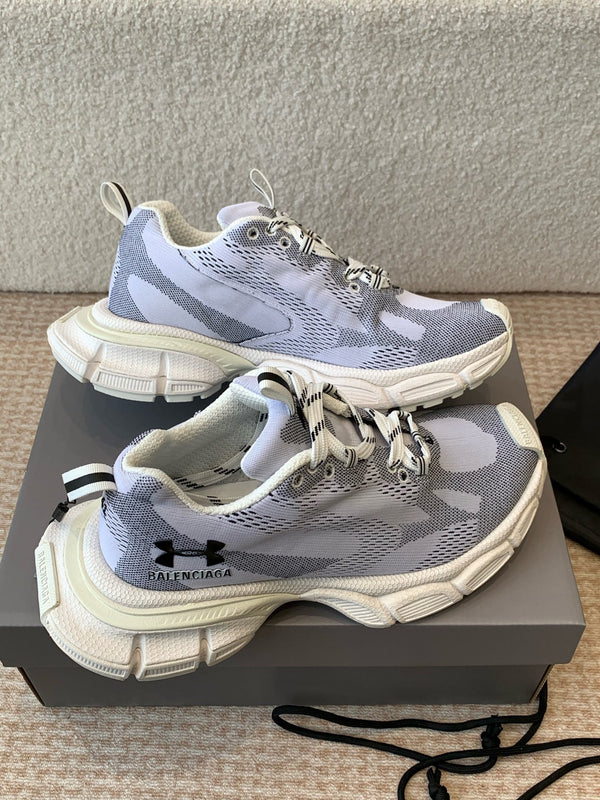 SNEAKER UNDER ARMOUR 3XL KNIT IN POLIESTERE GRIGIO CHIARO BIANCO E NERO