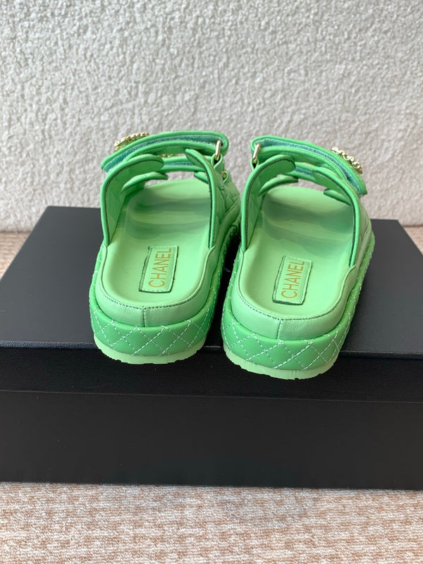 DAD SANDAL IN TEA GREEN CALFSKIN MULE