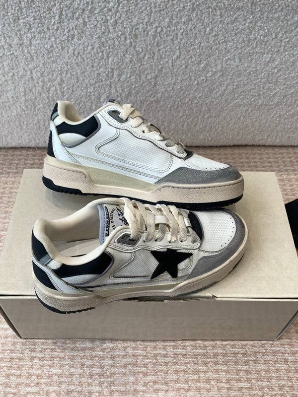 SNEAKERS FORTY2 CON TOMAIA IN VITELLO BIANCO E CAMOSCIO GRIGIO CON STELLA NERA