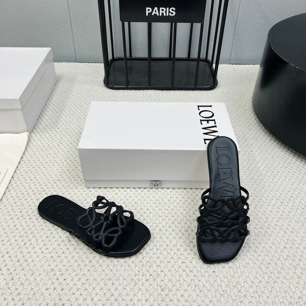 Loewe 25 Petal Anagram Slides Nero Pelle di Vacchetta