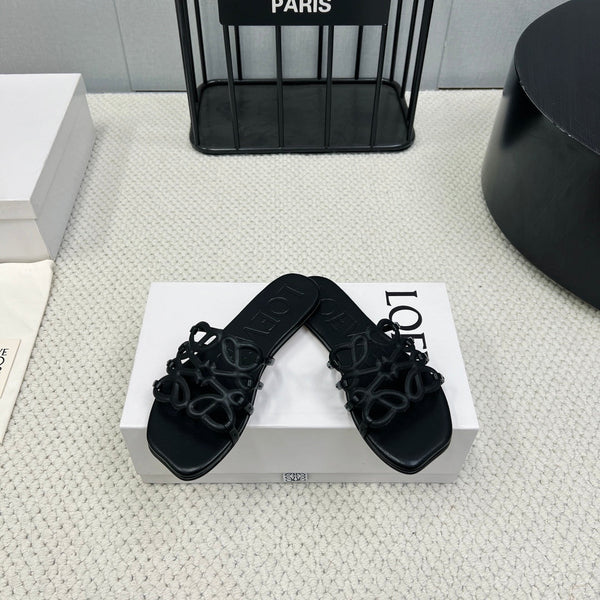 Loewe 25 Petal Anagram Slides Nero Pelle di Vacchetta