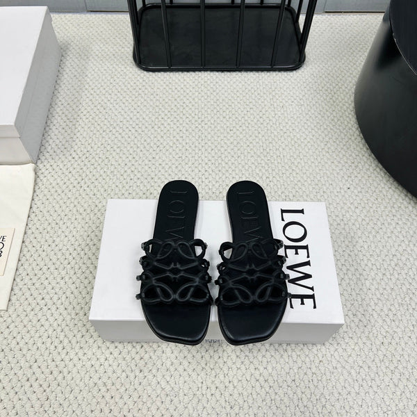 Loewe 25 Petal Anagram Slides Nero Pelle di Vacchetta