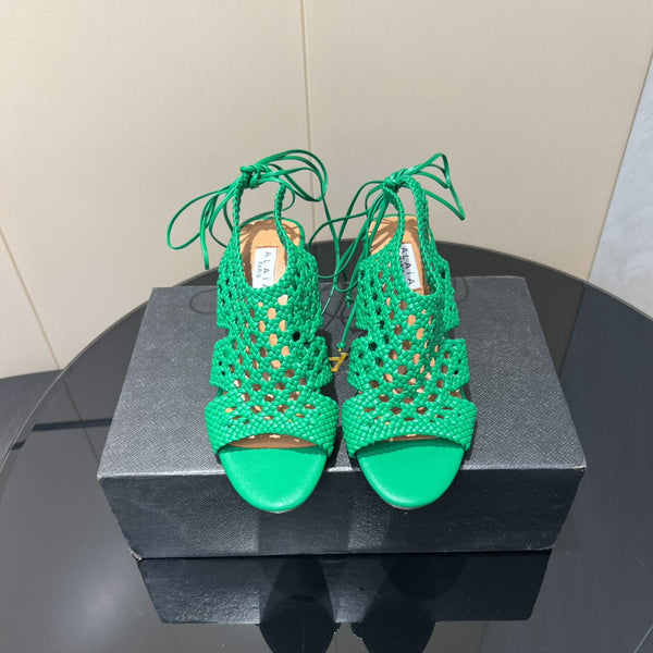 Sandali con zeppa intrecciata a punta tonda Alaia 25 da 75 mm in pelle intrecciata verde 433567
