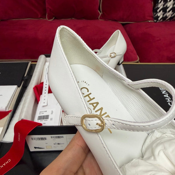 CC 26s Babies Mary Janes Toile Noire Cuir de Veau Blanc 742766