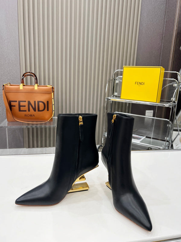 FENDI First Wedge Boots Black Sheepskin 521226