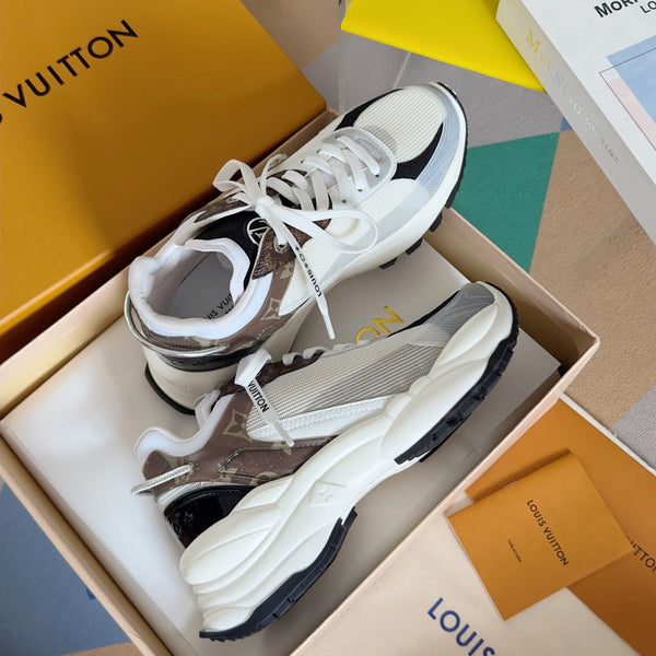 Sneaker LV Run 55 da 55 mm, tessuto a rete in poliestere monogrammato bianco misto marrone nero