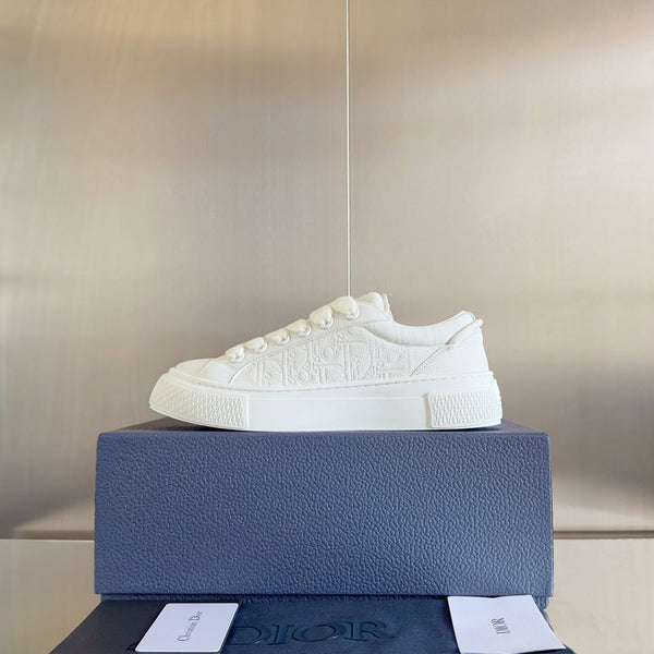 CD B33 Sneaker 40mm White Monogram Cowhide