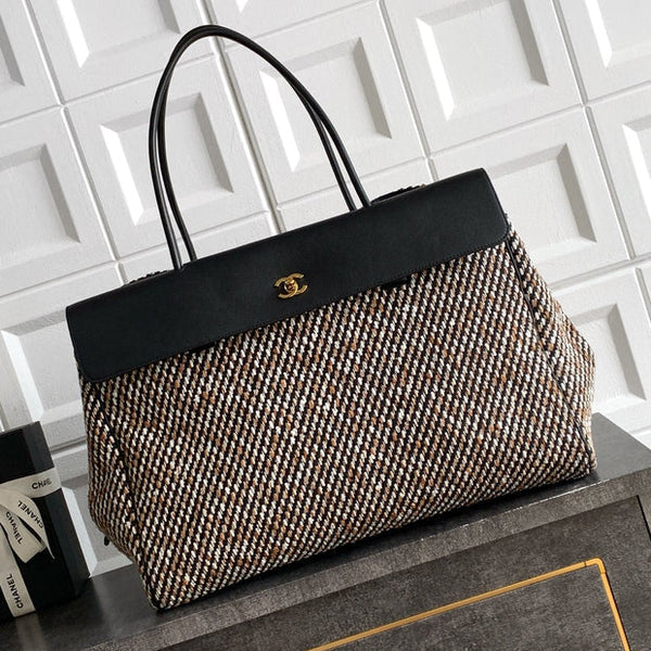 CC 2026 Large Shopping Bag 43cm Black Tweed Calfskin 363309