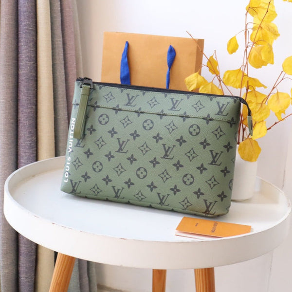 LV M82800 Pochette Voyage Souple Green Monogram Canvas 179417