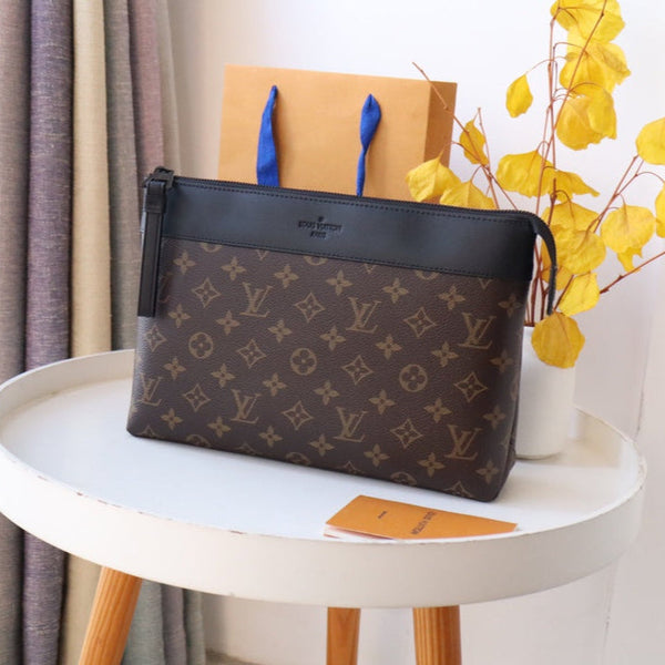 LV M82543 Pochette Voyage Souple Brown Monogram Eclipse Canvas 179418