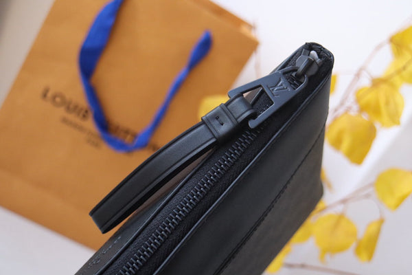 LV  M82543 Pochette Voyage Souple Black Monogram Eclipse Canvas 179419